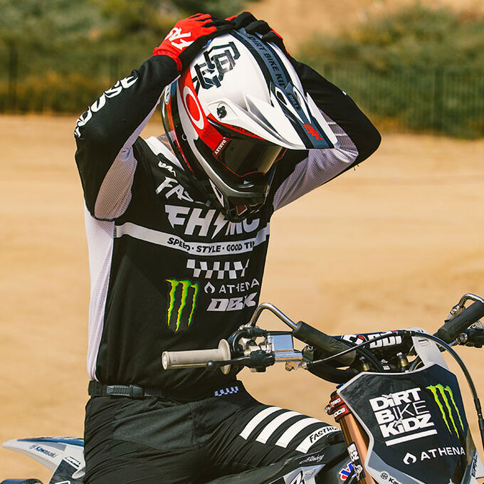 Bell MX-9 Mips Helmet in action Bell MX-9 Mips Helmet in action